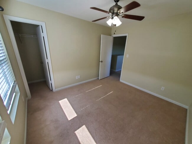 Photo - 3465 Avalon Lake Dr SW