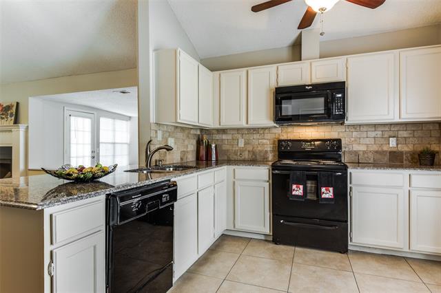 Photo - 1461 Javelin Way