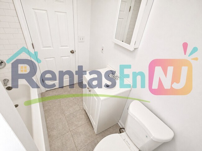 Photo - 335 Myrtle Ave Unidad 1B