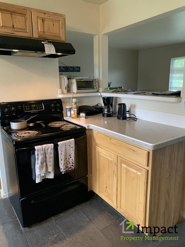 Photo - 2619 Weir Ave