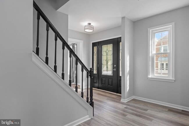 Building Photo - 548 Susan Dr