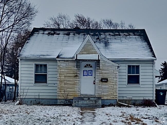 Building Photo - 5606 N Bryant Ave Rental