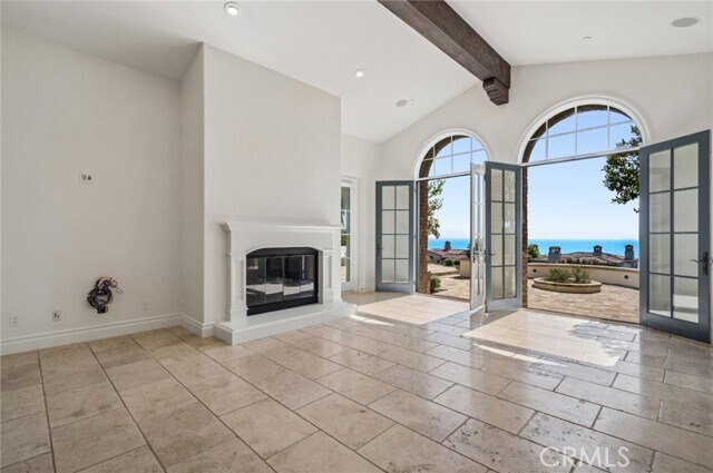 28 Cliffhouse
