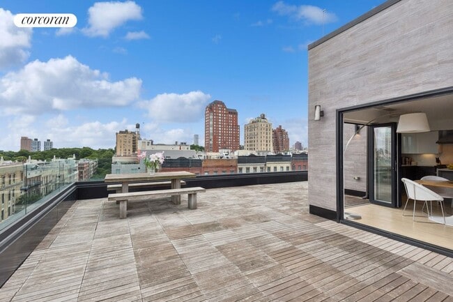 Building Photo - 952 Columbus Ave Rental
