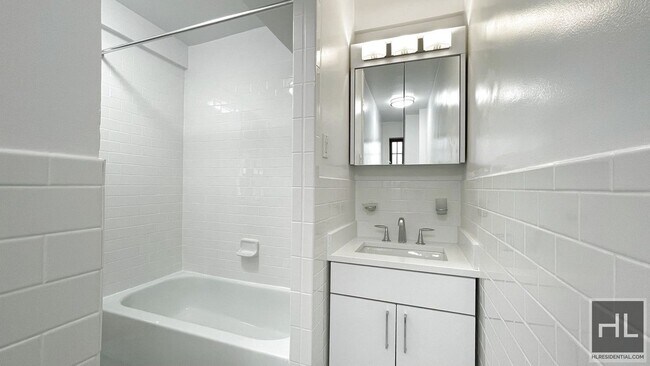 Photo - CRANBERRY STREET Unit 9N