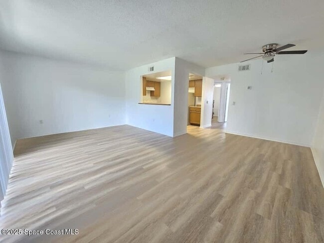 Photo - 1052 Mollie Ln