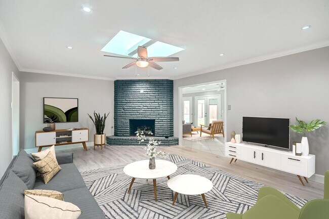 Polished Northwest Dallas home with quick ... - Polished Northwest Dallas home with quick ...