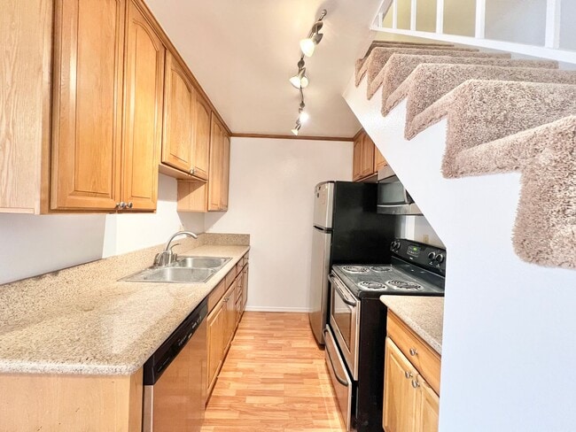 Photo - 3565 Linden Ave