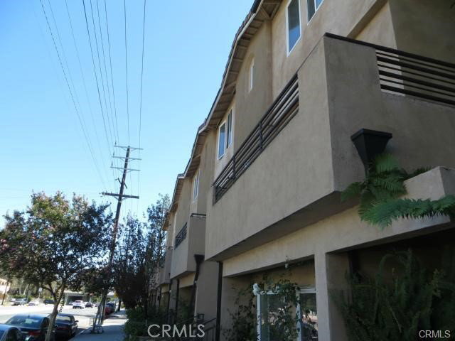 Photo - 5555 Carpenter Ave
