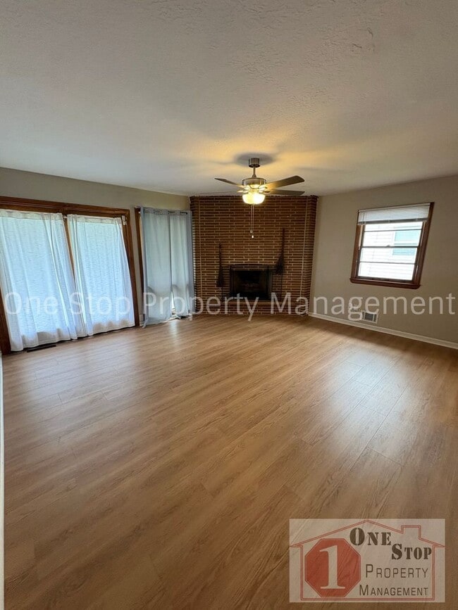 Photo - The Perfect 3 bedroom/2 bathroom home in Independence!