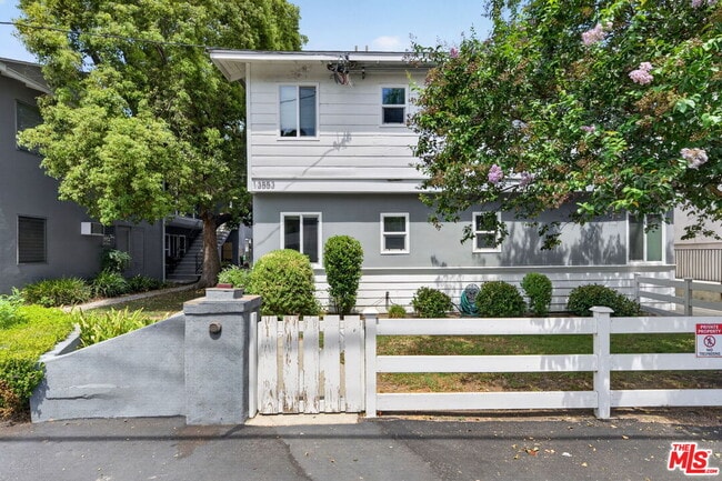Photo - 13553 Moorpark St Unit 1
