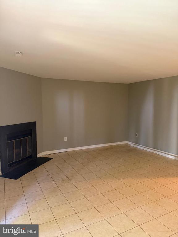 Photo - 8108 Sandy Spring Rd