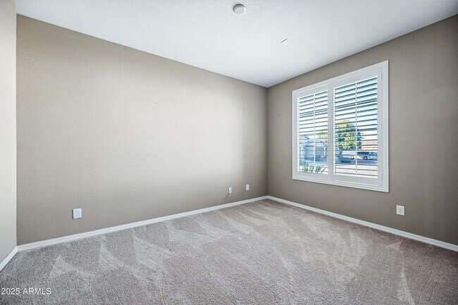 Photo - 2373 Farrier Way