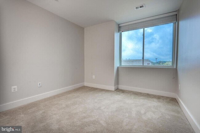 19520 Village Walk Dr Unidad 3-105