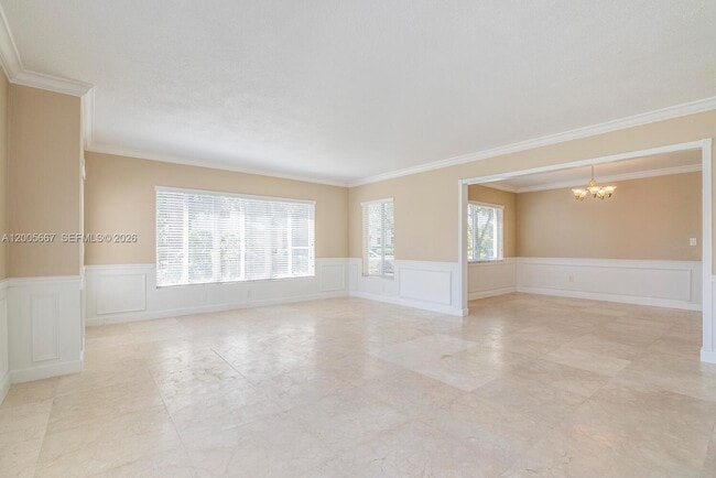 Building Photo - 2890 S Le Jeune Rd Unit 2890