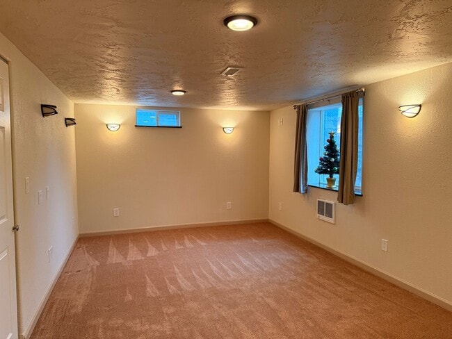 Photo - Room for rent downtown Coeur d Alene