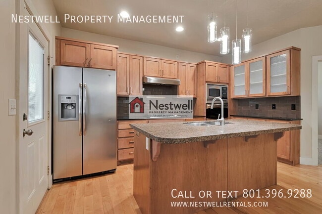 Photo - 1327 Urbandale Ln