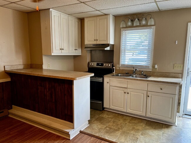 Photo - "Charming 1-Bedroom in Dunn, NC!" Unit B
