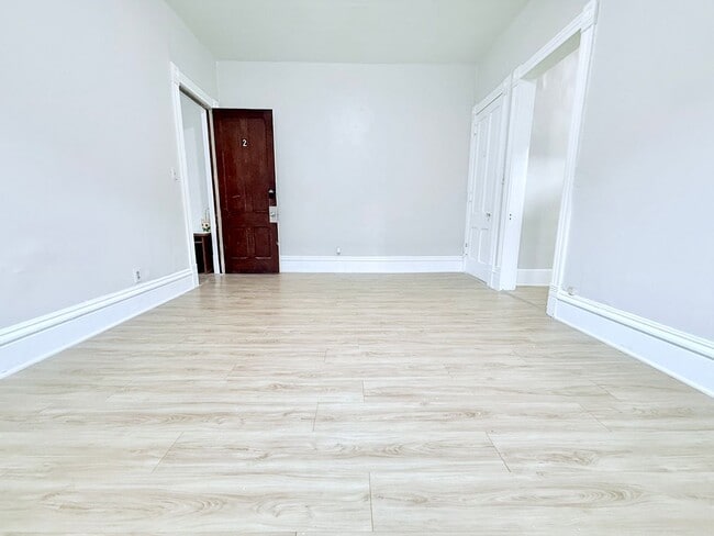 321 Clay St Unit 2