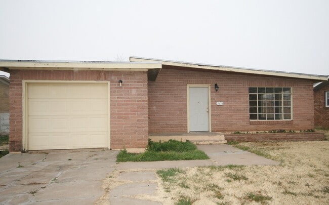 Building Photo - 2616 Sheldon St