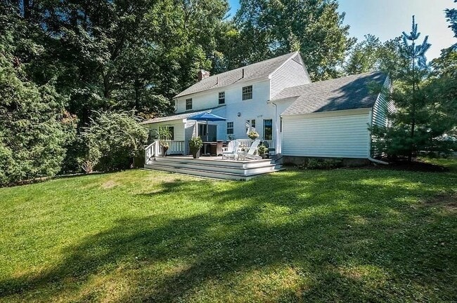 Building Photo - 35 Bay State Rd Rental