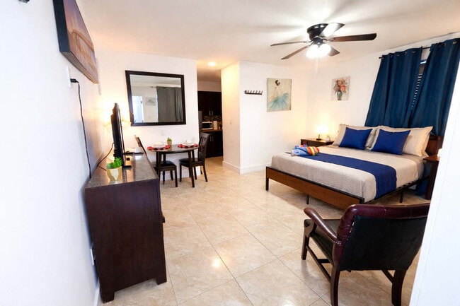 Building Photo - 338 Van Buren St Unit SI FL1-ID1520231P