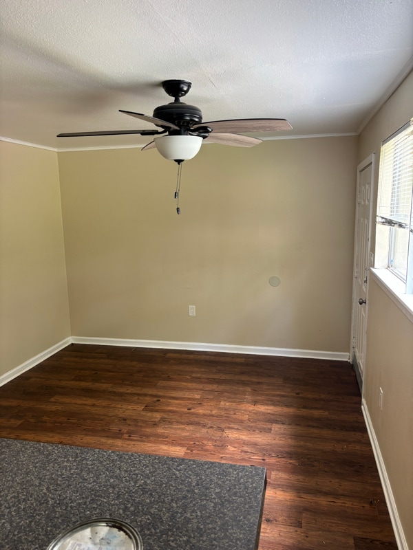 Building Photo - 2584 Iowa St Rental