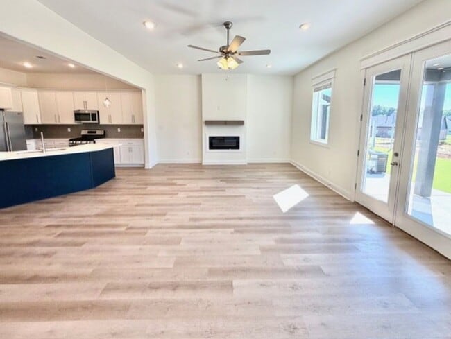Photo - ChateletDrive4871 Unit 1