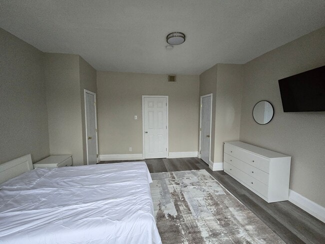 Photo - 4915 N 13th St Unit 1st Floor - A