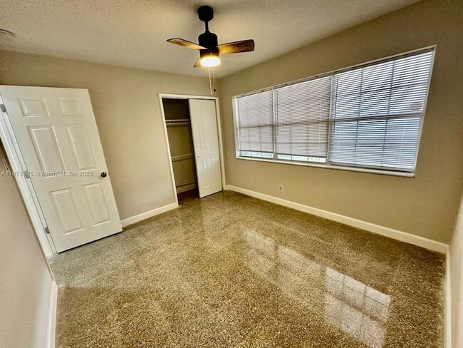 Photo - 432 NE 22nd Ave