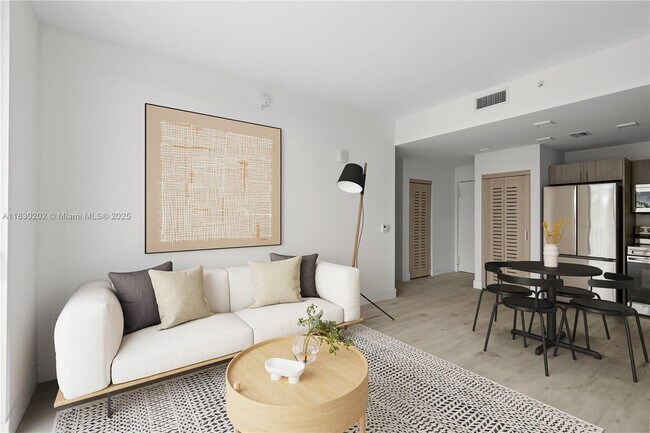 Photo - 1601 SW 32nd Ave Unit 301