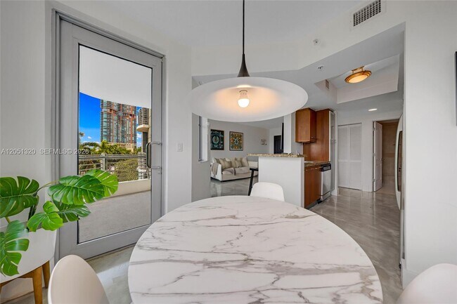 Photo - 110 Washington Ave Unit 2505