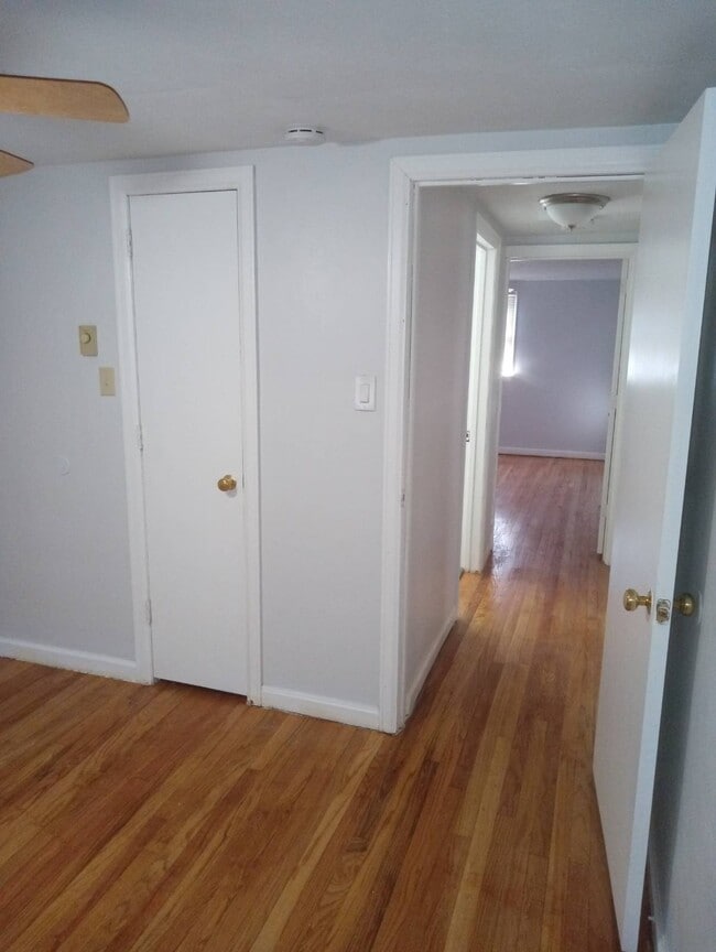 Photo - 125 Boyer St