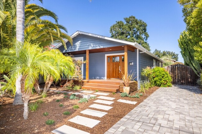 Beautifully Remodeled 4 Bed, 3 Bath Home w... - Beautifully Remodeled 4 Bed, 3 Bath Home w...