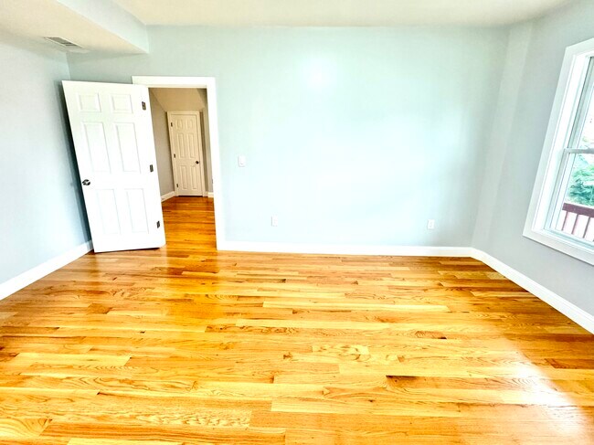 Photo - 190 Hillside St Unidad 1