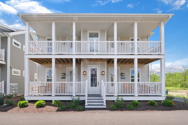 Building Photo - 214 Great Loop E Dr Unit 2A