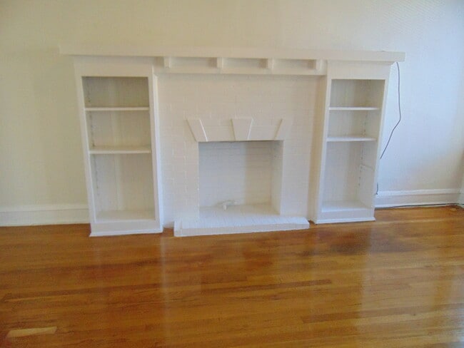 Photo - 2209 E 70th St Unidad 1E