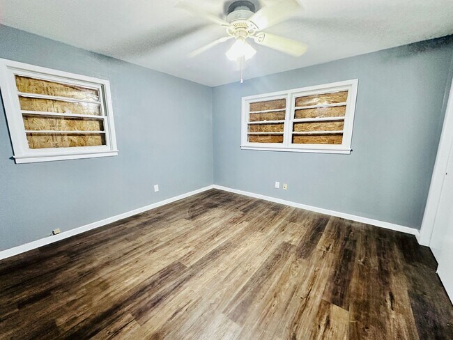 Photo - 2120 35th St Unidad A