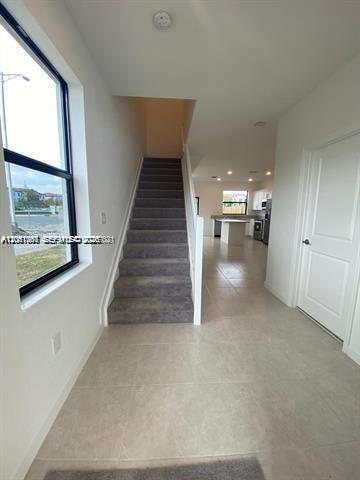 Photo - 575 NE 208th Terrace