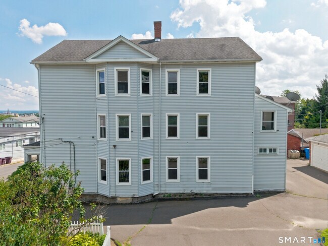 Photo - 126 Booth St Unit 3