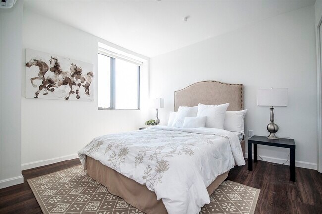 Photo - 70 Parker Hill Ave Unidad 404