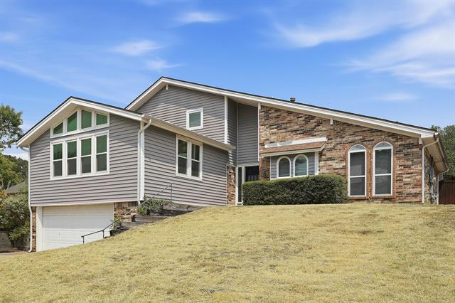 408 Cavender Ct