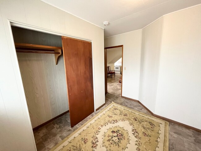 Photo - 2429 N School St Unit Front Downstairs