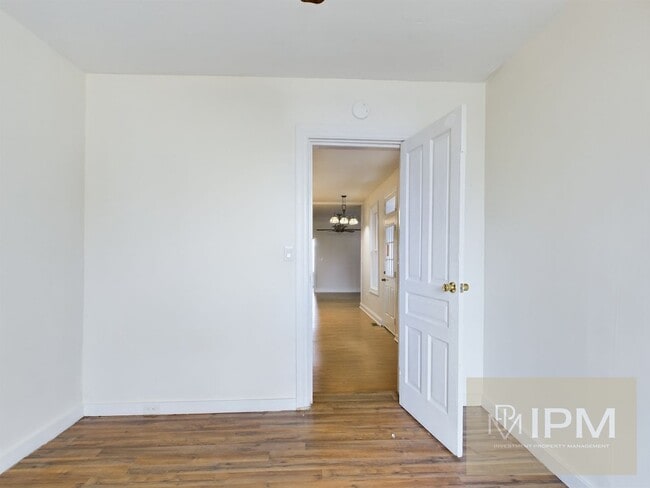 Photo - 319 N Penn St Unit 319 N. Penn St Apt 1