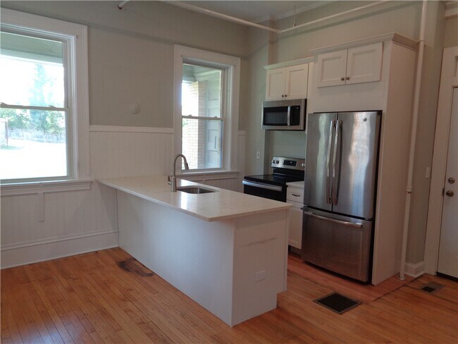 Photo - 22 W 3rd St Unit #102