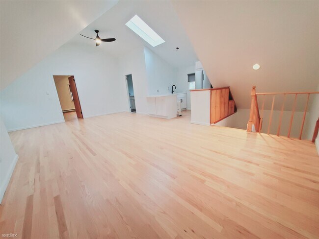 Photo - 1 br, 1 bath Condo - 1003 Shippan Ave Apt 3 Unidad Apt 3