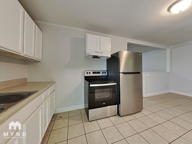 Photo - 301 Edgegreen Dr
