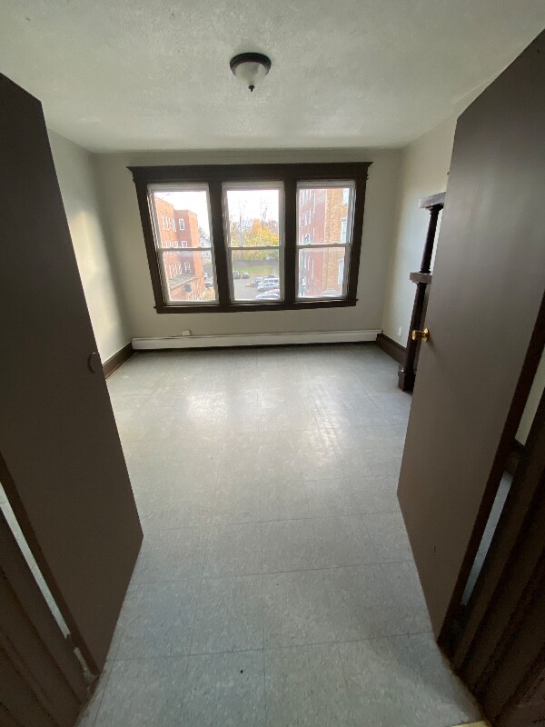 Photo - 844-850-850 Park St Unidad 3W