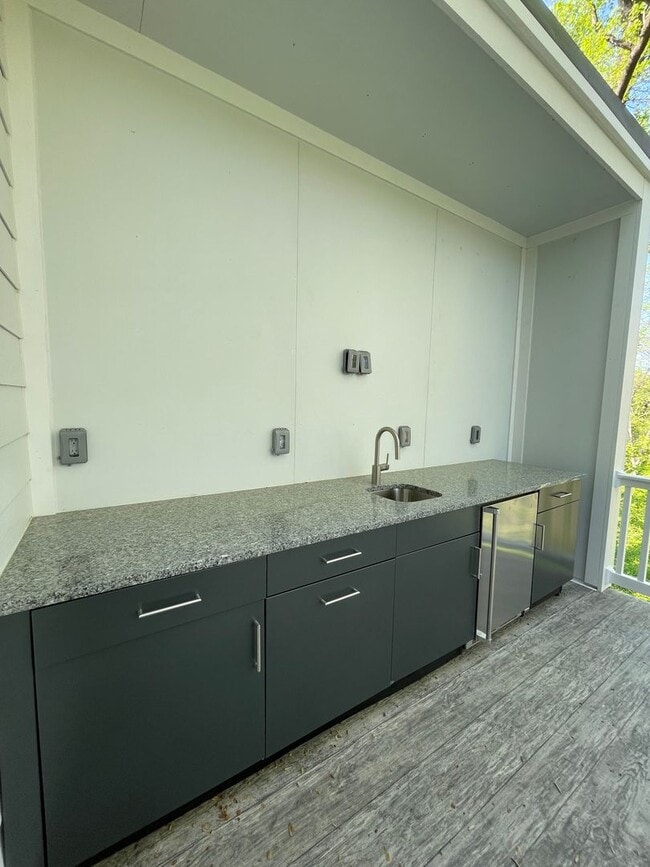 Photo - LUXURY END UNIT TOWNHOUSE IN CHEVY CHASE