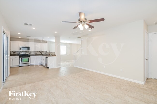 Photo - 5717 Old Colony Dr